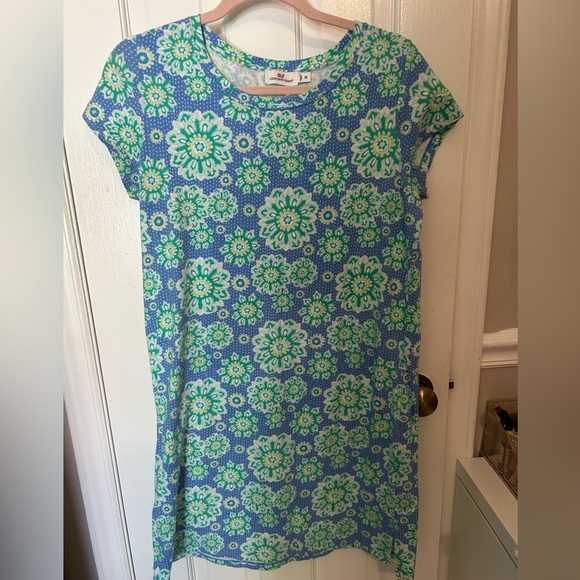 SOLD NWOT Vineyard Vines Medium Dress - Picture 1 of 2